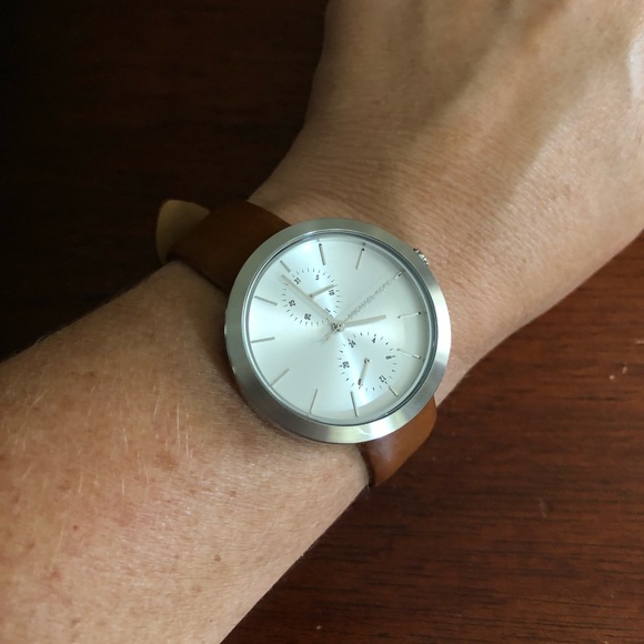 New.Genuine Leather.Micheal Kors Watch - Picture 4 of 5